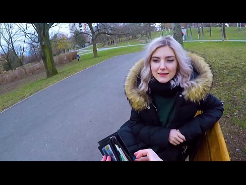 ❤️ Ingoia la sborra calda di uno sconosciuto per soldi - pompino nel parco di Eva Elfie ❌ Video di sessoal it.xxxwownet.ru