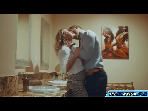 ❤️ Quando una bionda formosa ti seduce in un bagno pubblico ❌ Video di sessoal it.xxxwownet.ru